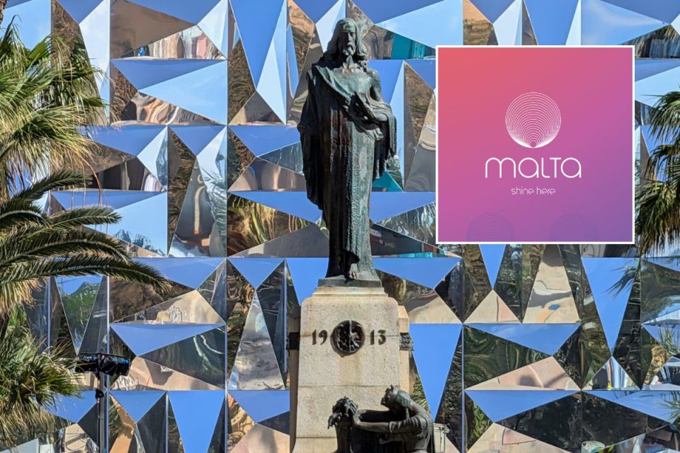 the envision 2050 faceted mirror installation