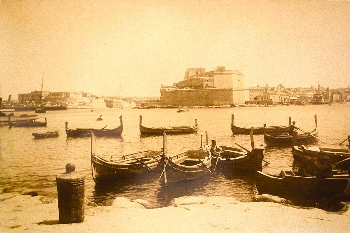 Grand harbour and dgħajsa, ellis archive